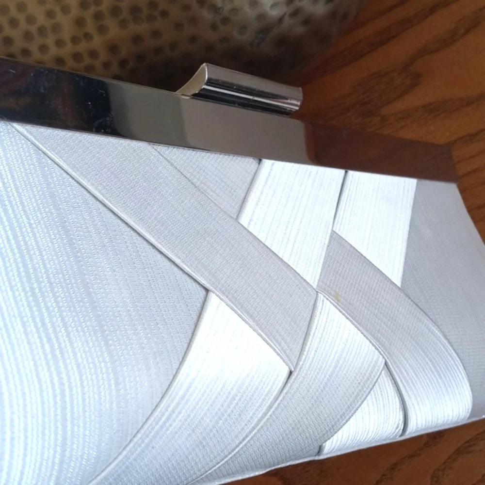 Vintage Art Deco Style White Satin Criss Cross Clutch with Hidden Chain - Picture 7 of 16